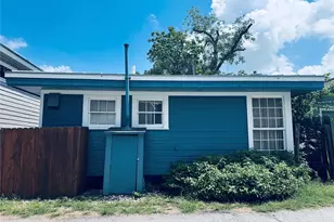 711 W 35th St, Austin, TX 78705 - Photo 14