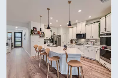 6521 Carriage Pines Drive, Del Valle, TX 78617 - Photo 8