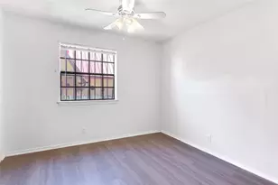 1903 E 20th St, Austin, TX 78722 - Photo 10