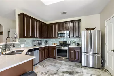 201 Skinner, Kyle, TX 78640 - Photo 4