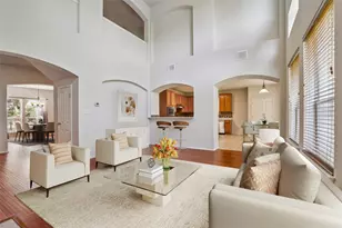 411 S Lynnwood Trail, Cedar Park, TX 78613 - Photo 2