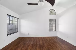 12800 Meehan Dr, Austin, TX 78727 - Photo 8
