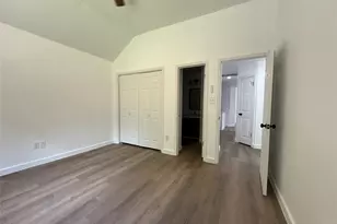 1621 Parkfield Cir, Round Rock, TX 78664 - Photo 16
