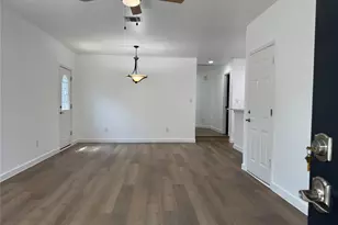 1621 Parkfield Cir, Round Rock, TX 78664 - Photo 2