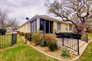 416 Brazos Dr, Georgetown, TX 78628 - Photo 24