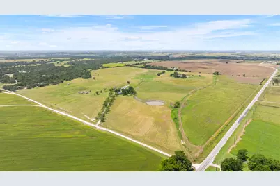 100 Rundberg Drive, Jarrell, TX 76537 - Photo 2