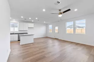 113 Lindheimer Ln, San Marcos, TX 78666 - Photo 6