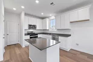 113 Lindheimer Ln, San Marcos, TX 78666 - Photo 8