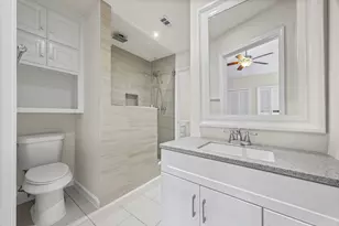 512 Eberhart Ln, Austin, TX 78745 - Photo 22