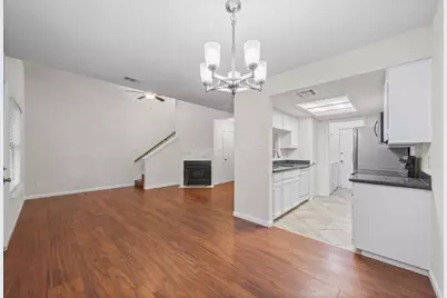 512 Eberhart Lane #1402, Austin, TX 78745 - Photo 8