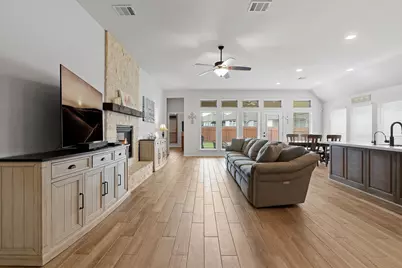 405 Glen Arbor Drive, Liberty Hill, TX 78642 - Photo 4