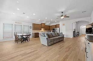 405 Glen Arbor Dr, Liberty Hill, TX 78642 - Photo 8