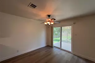 821 New Bridge Dr, Kyle, TX 78640 - Photo 8