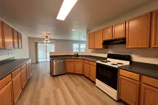 821 New Bridge Dr, Kyle, TX 78640 - Photo 6