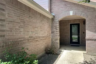821 New Bridge Dr, Kyle, TX 78640 - Photo 2
