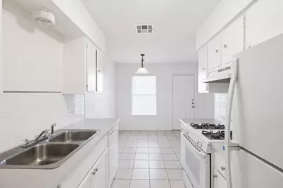 2412 Burleson Court #A, Austin, TX 78741 - Photo 8