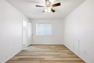 2412 Burleson Ct, Austin, TX 78741 - Photo 10