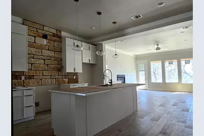 2425 Bruin Drive, Spicewood, TX 78669 - Photo 2