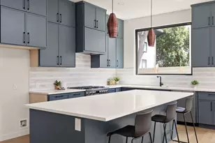 2717 Lyons Rd, Austin, TX 78702 - Photo 8
