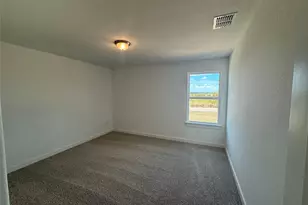 112 Quail Convey Dr, Jarrell, TX 76537 - Photo 14