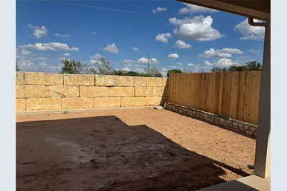 112 Quail Convey Drive, Jarrell, TX 76537 - Photo 20