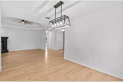 2101 Boxwood Path, Round Rock, TX 78664 - Photo 12