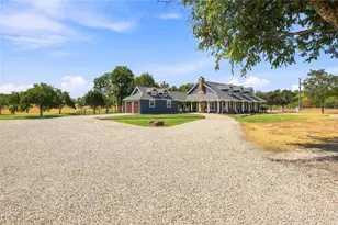 1475 County Rd 315, Jarrell, TX 76537 - Photo 4