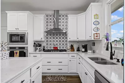 240 Oil Field Road, Lockhart, TX 78644 - Photo 10