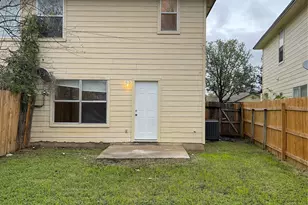 1013 Christopher St, Round Rock, TX 78681 - Photo 16