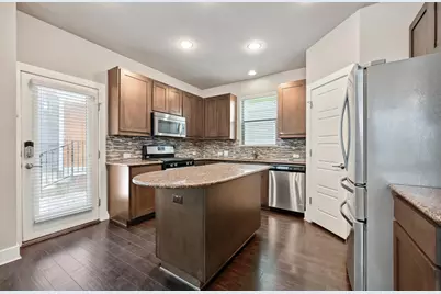 2021 Carlson Drive, Austin, TX 78741 - Photo 10