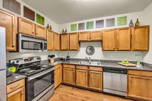 625 E Stassney Ln, Austin, TX 78745 - Photo 4