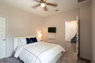 6409 Berkman Dr, Austin, TX 78723 - Photo 24
