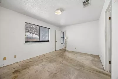 7701 Wakefield Drive, Austin, TX 78749 - Photo 8
