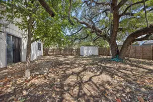 7701 Wakefield Dr, Austin, TX 78749 - Photo 10