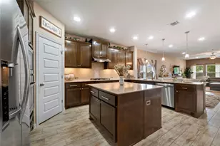 8721 Sikes Way, Austin, TX 78747 - Photo 8