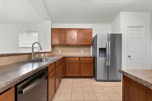 118 Camellia Dr, Hutto, TX 78634 - Photo 8