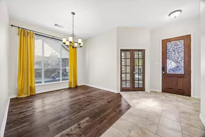 2329 Village View Loop, Pflugerville, TX 78660 - Photo 4