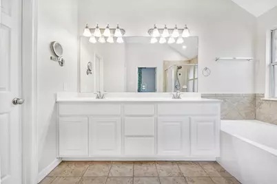 2329 Village View Loop, Pflugerville, TX 78660 - Photo 18