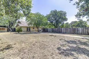 322 E Castleshoals Dr, Granite Shoals, TX 78654 - Photo 24