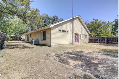 322 E Castleshoals Drive, Granite Shoals, TX 78654 - Photo 22