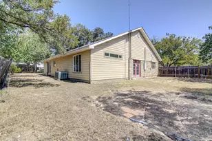 322 E Castleshoals Dr, Granite Shoals, TX 78654 - Photo 22
