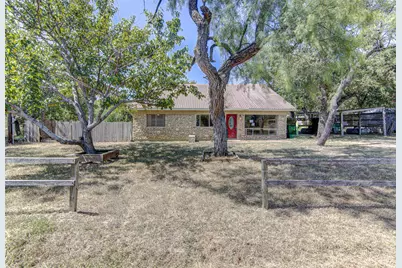 322 E Castleshoals Drive, Granite Shoals, TX 78654 - Photo 2