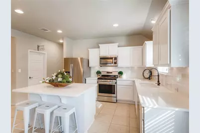 136 Fire Wheel Pass, Liberty Hill, TX 78642 - Photo 8