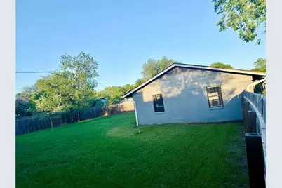 10700 Plains Trail, Austin, TX 78758 - Photo 32