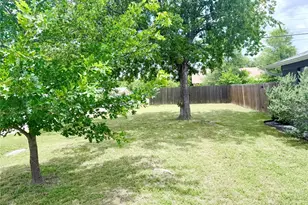 10700 Plains Trail, Austin, TX 78758 - Photo 20