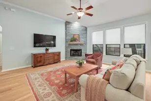 4205 Dot Dr, Austin, TX 78727 - Photo 4
