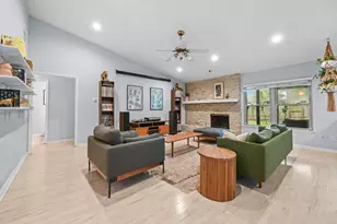 2509 Redleaf Ln, Austin, TX 78745 - Photo 4