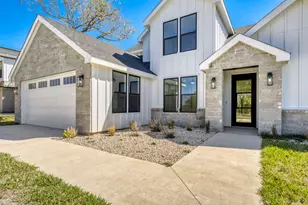 208 Ulupau Cir, Bastrop, TX 78602 - Photo 1
