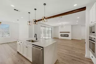 208 Ulupau Cir, Bastrop, TX 78602 - Photo 2