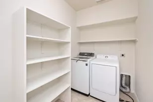 321 Ore Ln, Jarrell, TX 76537 - Photo 14